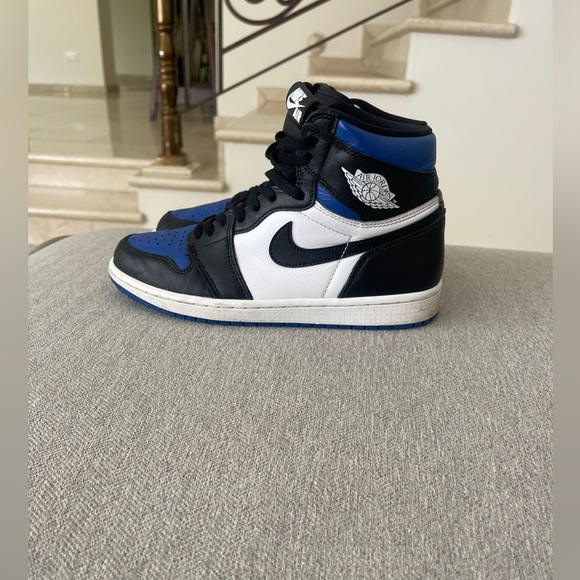 AIR JORDAN 1 RETRO HIGH OG
"Royal Toe" - Picture 5 of 5